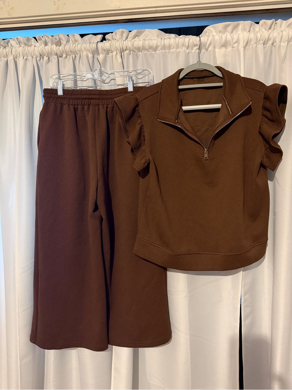 Two-Piece Brown Quilted Set — Zip Polo Top & Wide Leg Pants